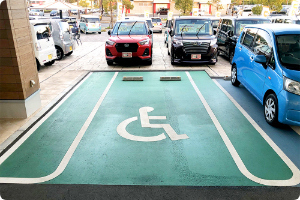 車いす利用者優先駐車場